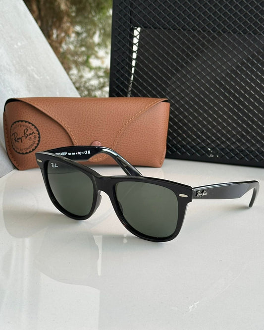 Ray-Ban